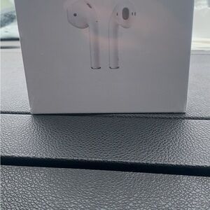 Apple Wireless Earbuds - White
